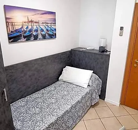 Milano 3s Hotel 3*
